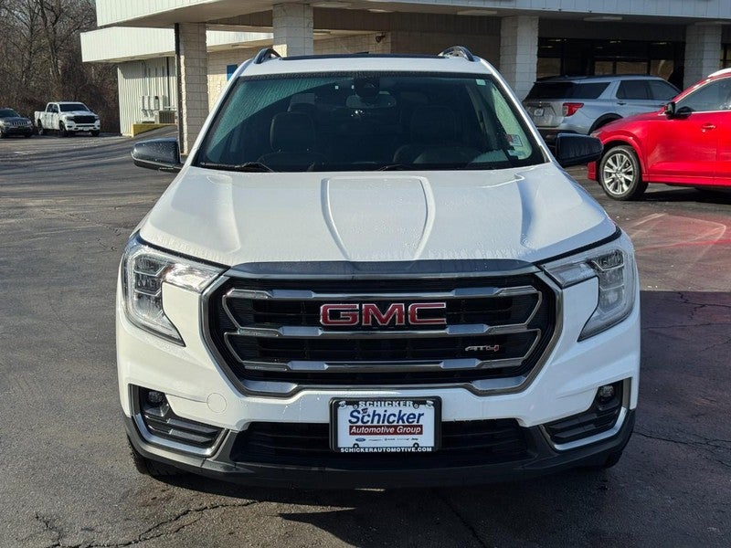 2022 GMC Terrain AT4