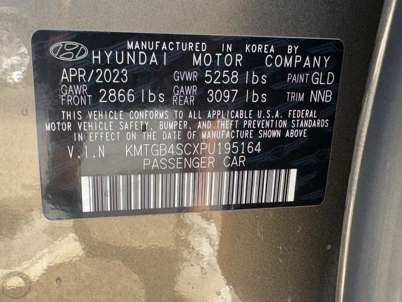 2023 Genesis G80 2.5T