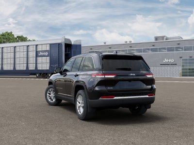 2026 Jeep Grand Cherokee Laredo 4x4