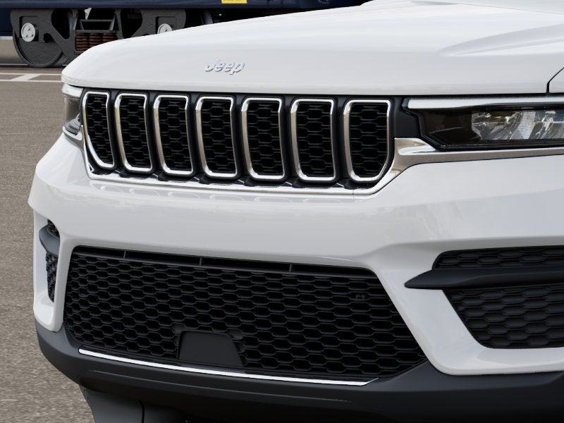 2027 Jeep Grand Cherokee Laredo X