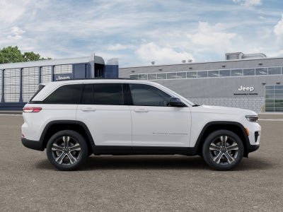 2027 Jeep Grand Cherokee Laredo X