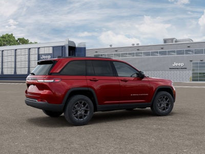 2027 Jeep Grand Cherokee Laredo X 4x4