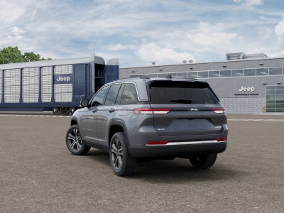 2027 Jeep Grand Cherokee Laredo X