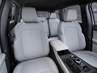 2027 Jeep Cherokee Laredo 4x4